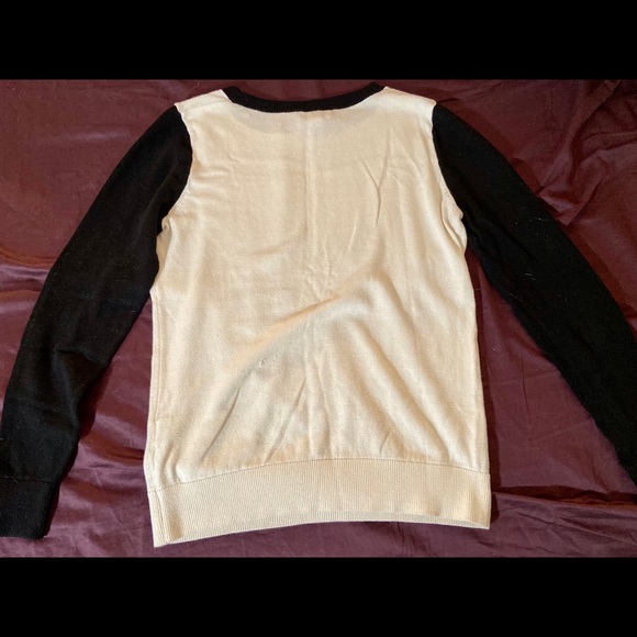 Sweater - Picture 3 of 3